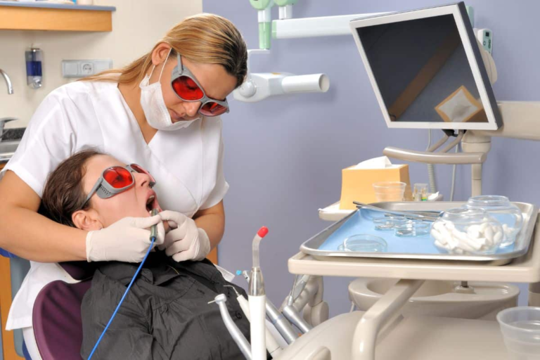 The Role Of Family Dentistry In Managing Dental Emergencies