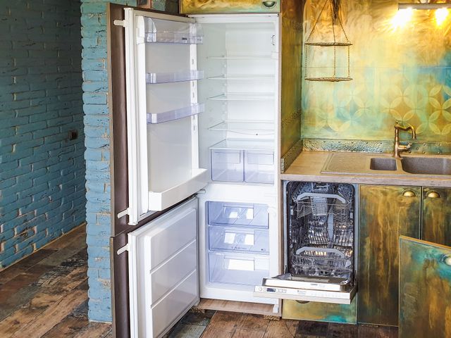 Door-Seals-and-Hardware-Behind-Freezer-Repair-San-Diego